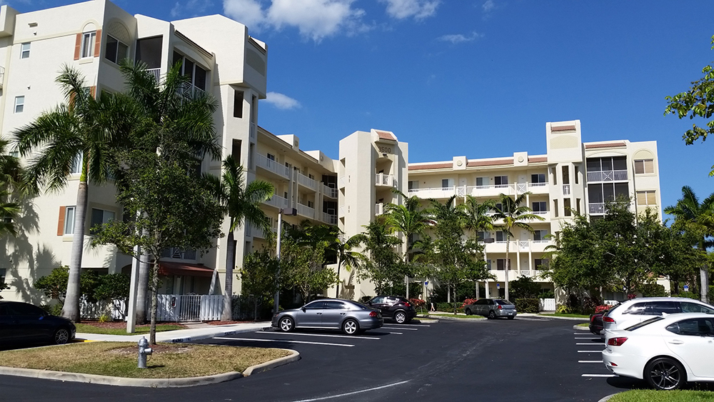Apartment Building 4.jpg